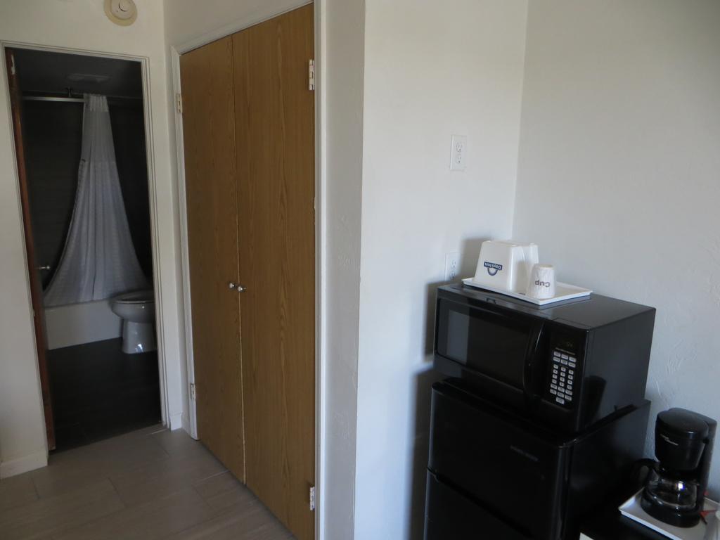 אורמונד ביץ Arya Blu Inn And Suites מראה חיצוני תמונה