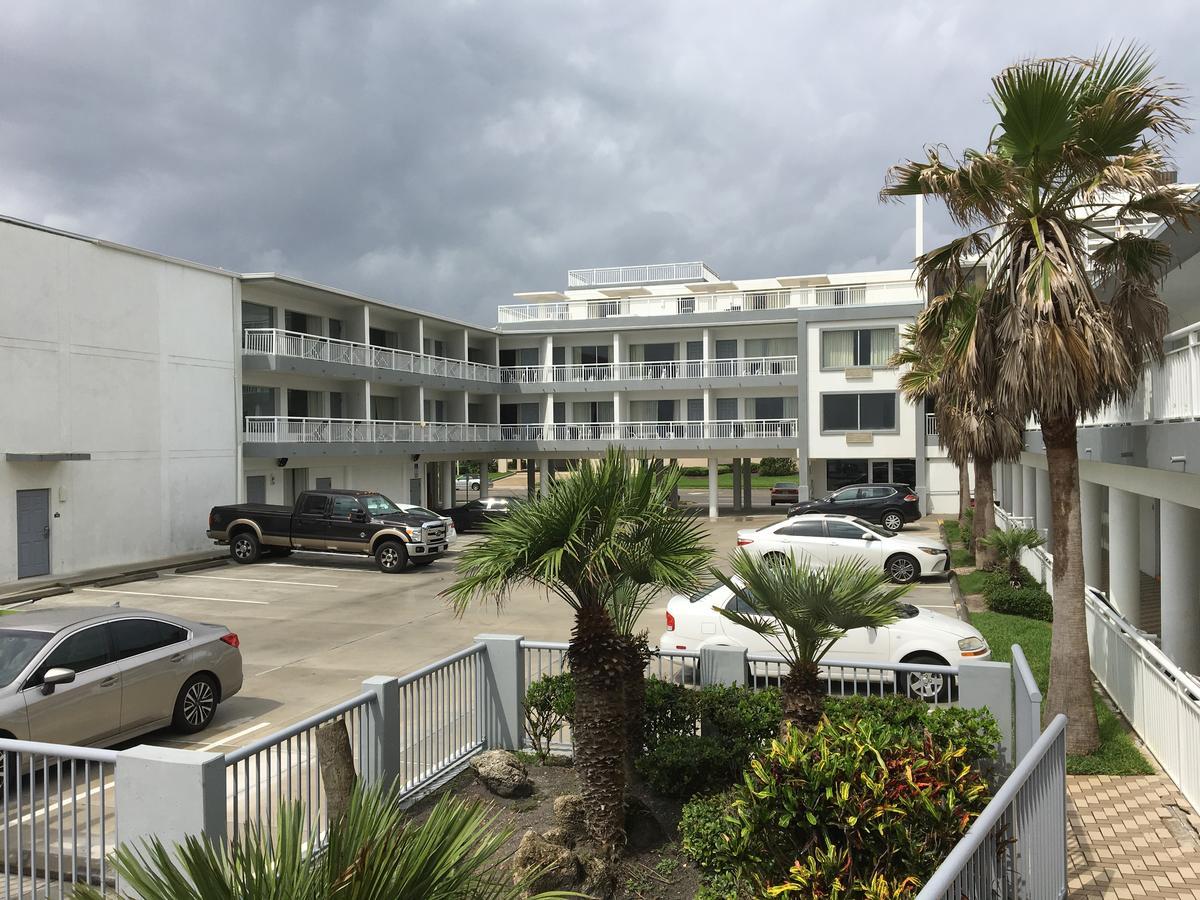 אורמונד ביץ Arya Blu Inn And Suites מראה חיצוני תמונה