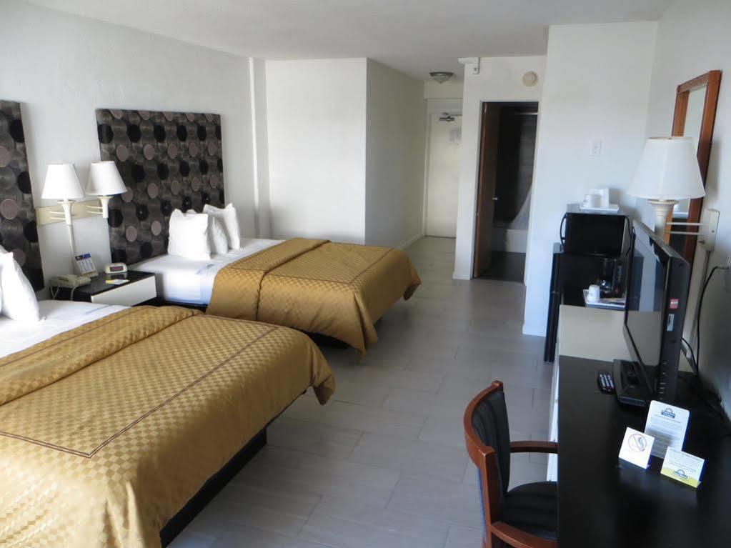 אורמונד ביץ Arya Blu Inn And Suites מראה חיצוני תמונה